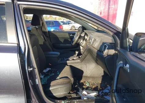 2017 Kia Sportage Lx z USA, uszkodzony, nr VIN KNDPMCAC1H7289633